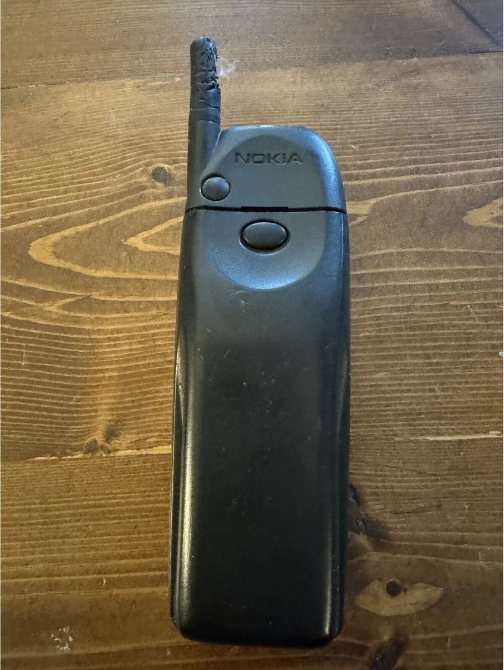 Nokia 5165 Digital Cellular Phone with RARE Wood Facing and Battery UNTESTED